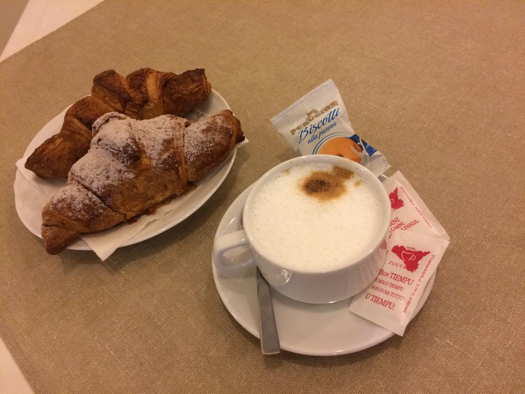Hotel Residence Empedocle Messina Kültér fotó