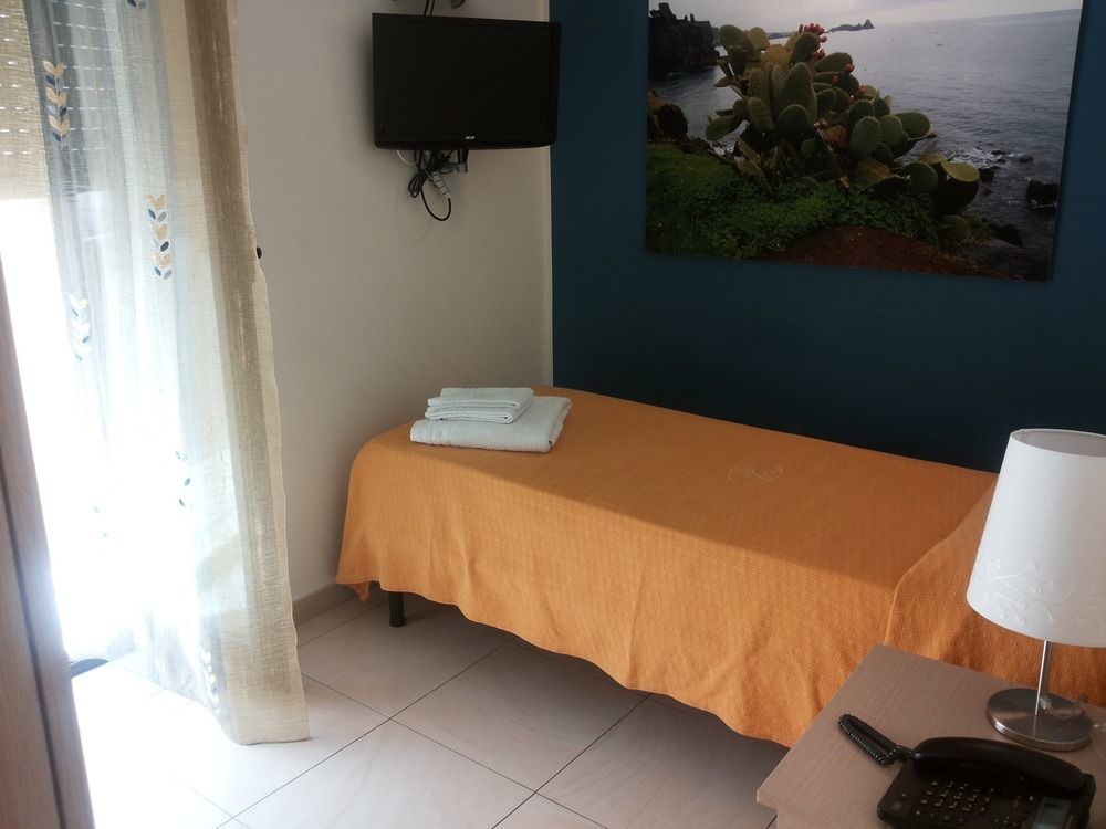 Hotel Residence Empedocle Messina Kültér fotó