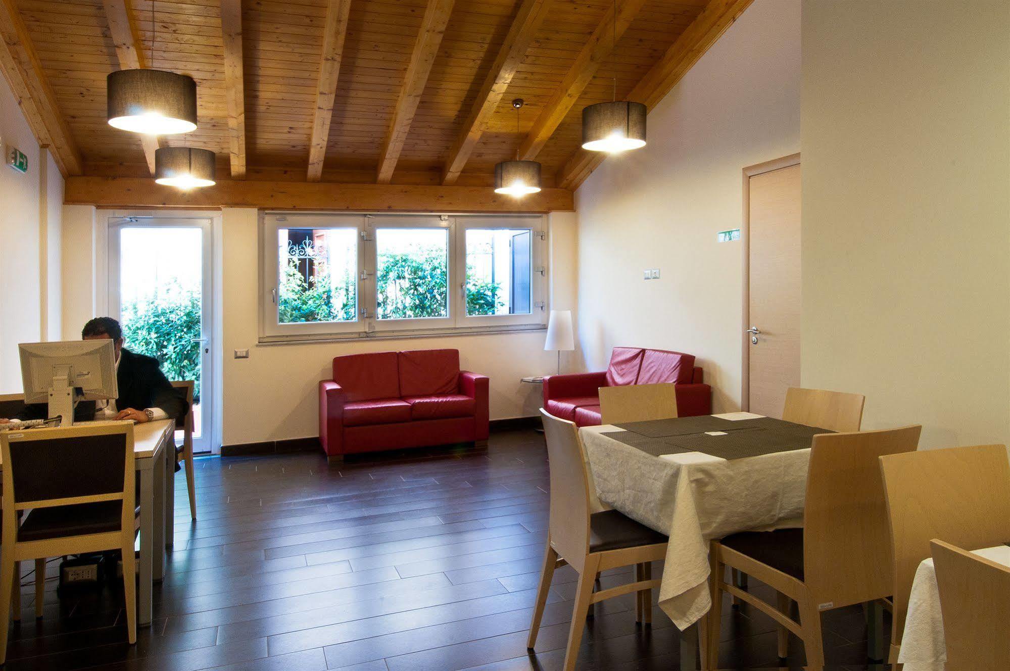 Hotel Residence Empedocle Messina Kültér fotó