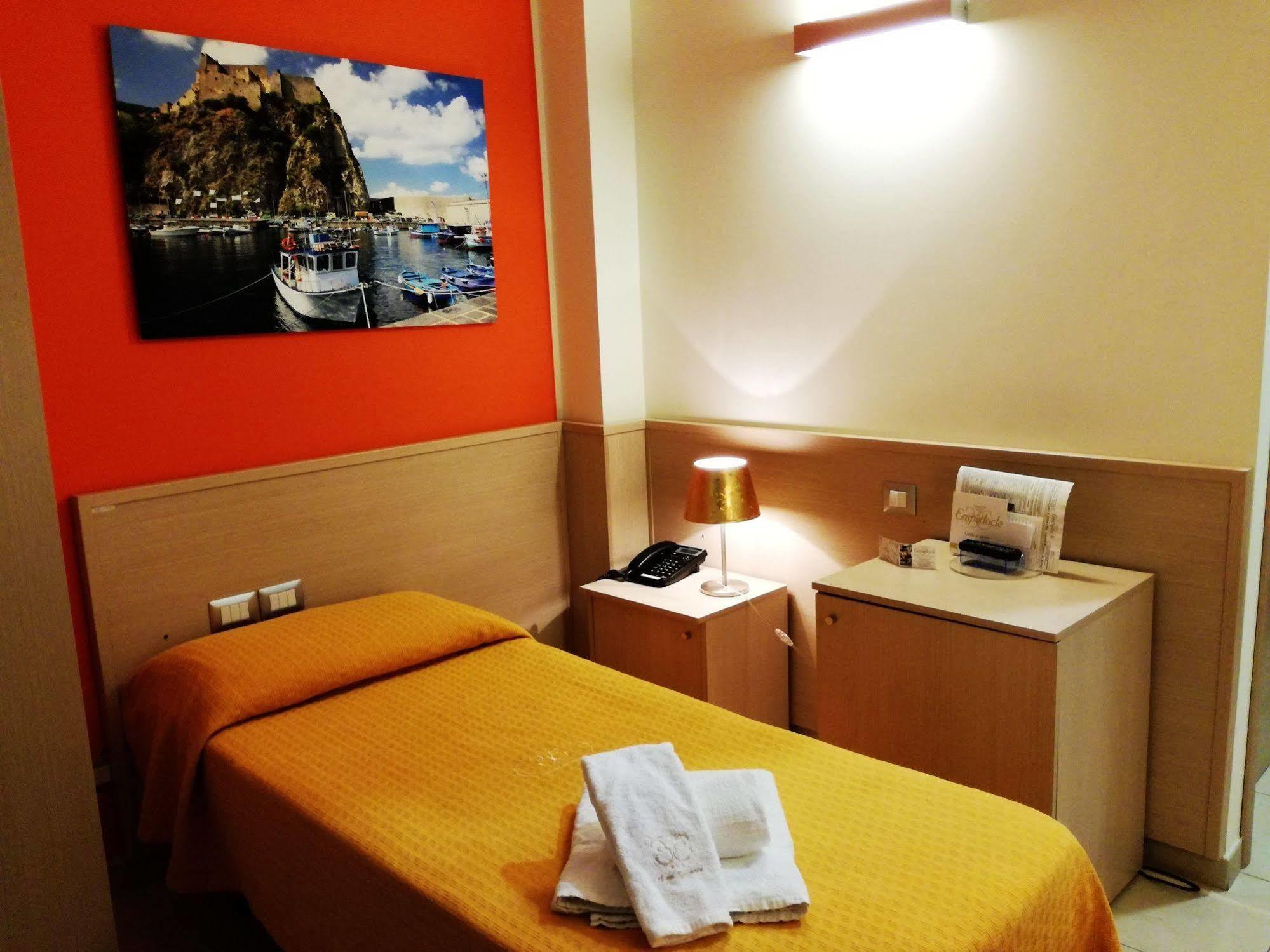 Hotel Residence Empedocle Messina Kültér fotó