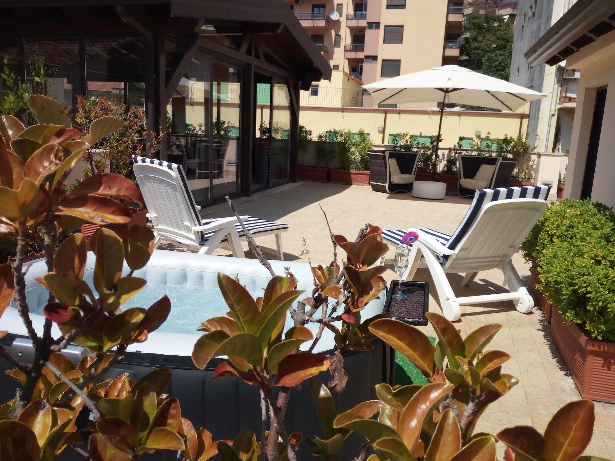 Hotel Residence Empedocle Messina Kültér fotó